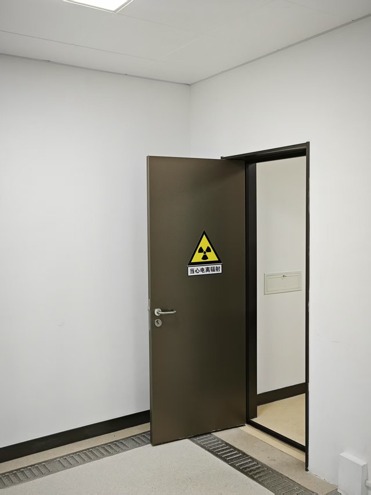 襄阳CT室手动单开防护铅门